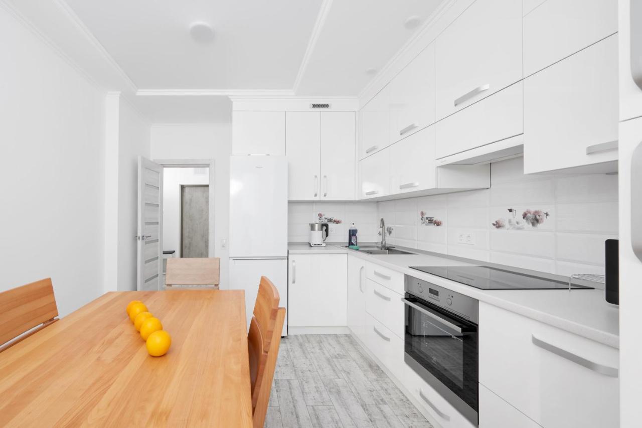 Apartamento Квартира Для Вас! Вул. Голинського, 8! Leópolis Exterior foto