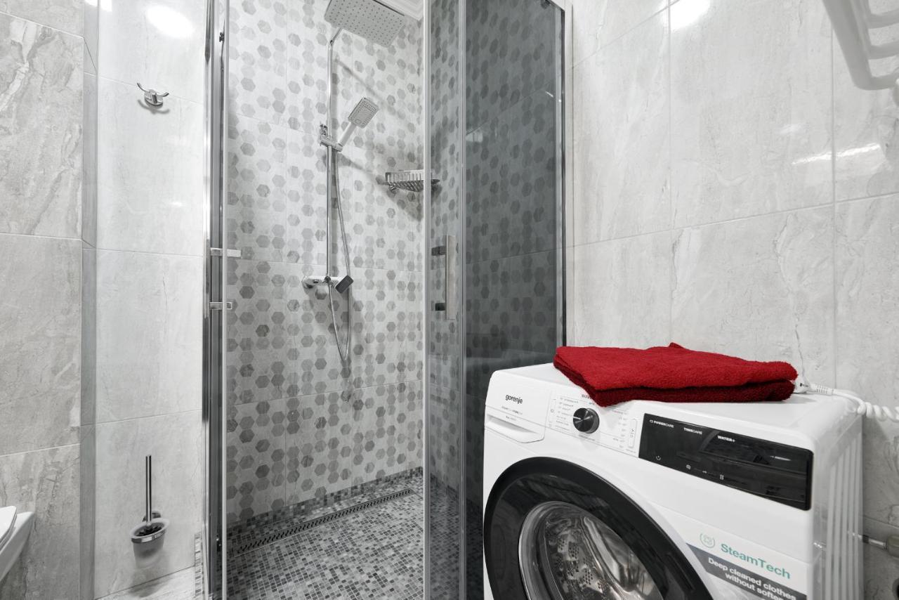 Apartamento Квартира Для Вас! Вул. Голинського, 8! Leópolis Exterior foto