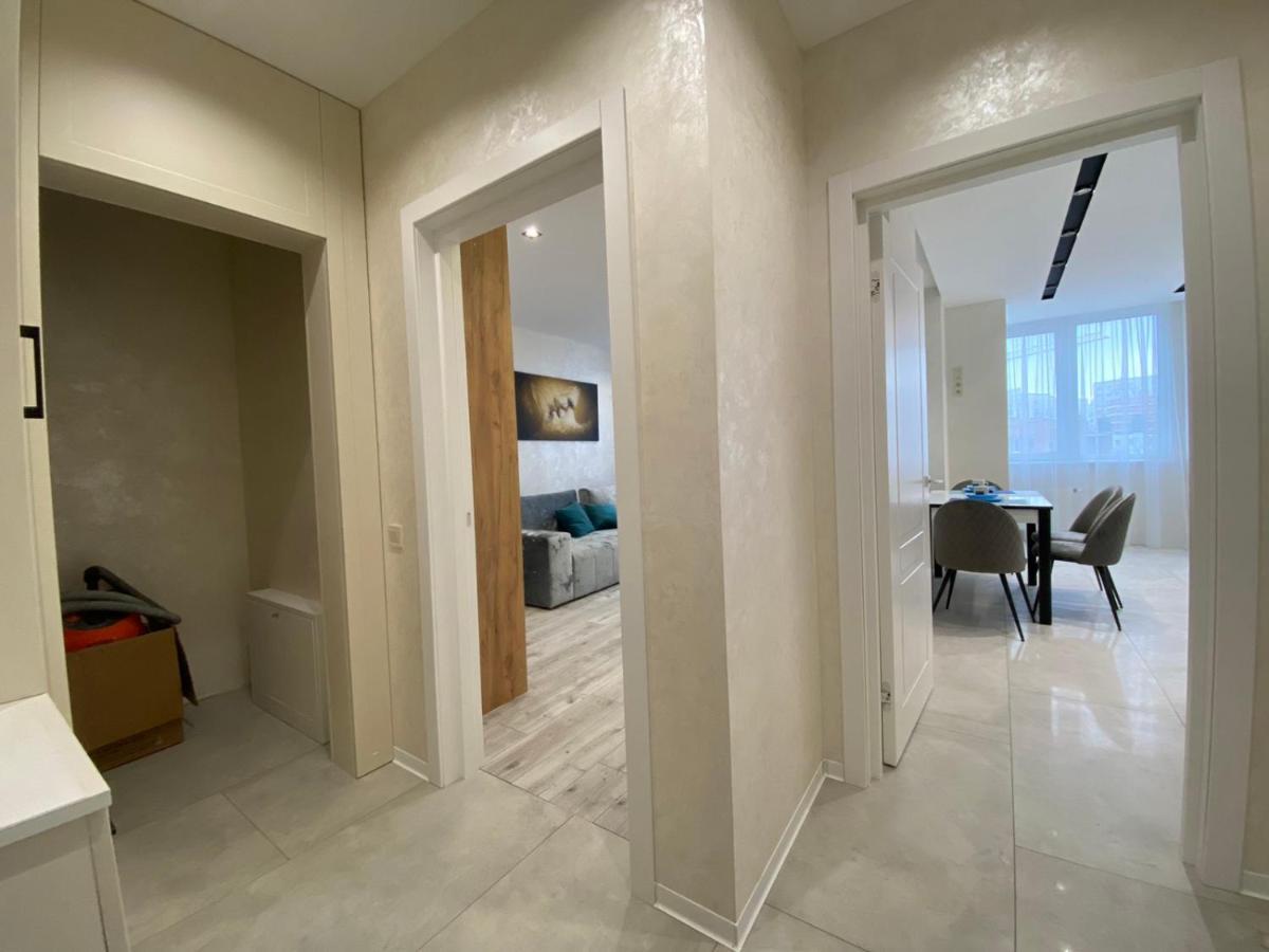 Apartamento Квартира Для Вас! Вул. Голинського, 8! Leópolis Exterior foto